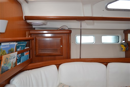 Beneteau OCEANIS 423 16