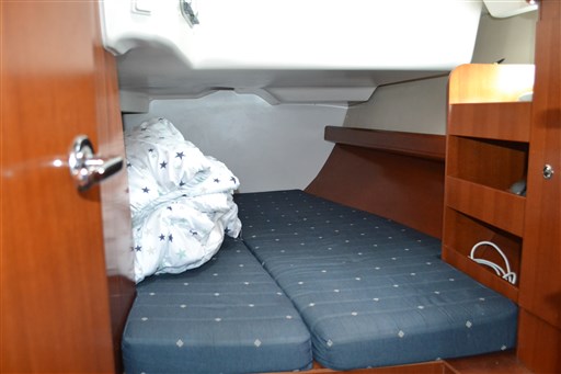 Beneteau OCEANIS 423 3