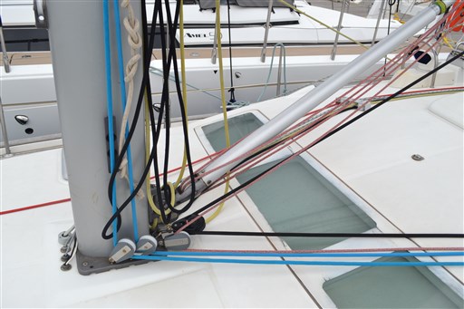 Beneteau OCEANIS 423 13