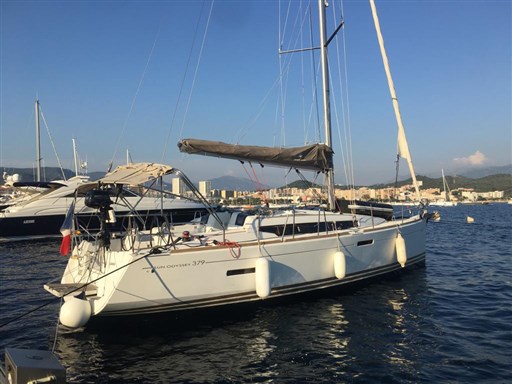 Jeanneau Sun Odyssey 379 4