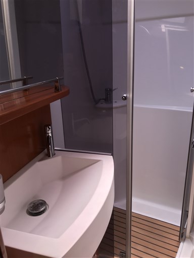 Beneteau GT 44 19