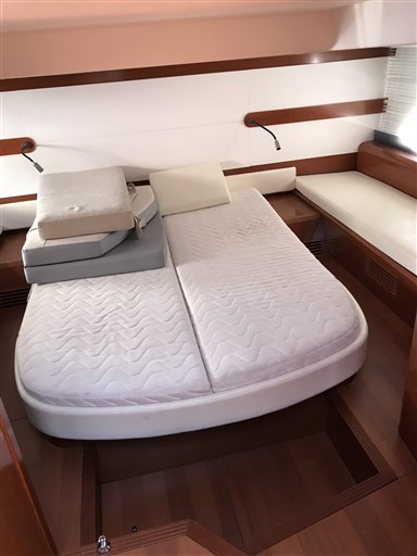 Beneteau GT 44 16