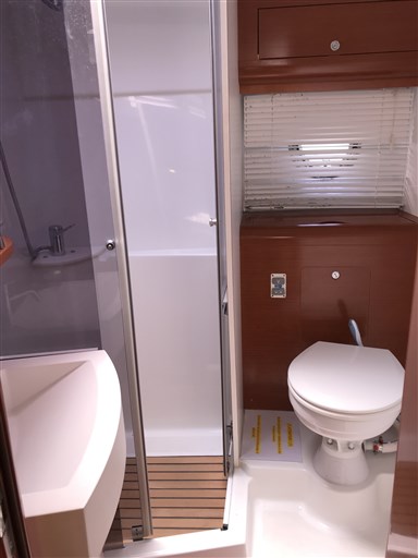 Beneteau GT 44 18