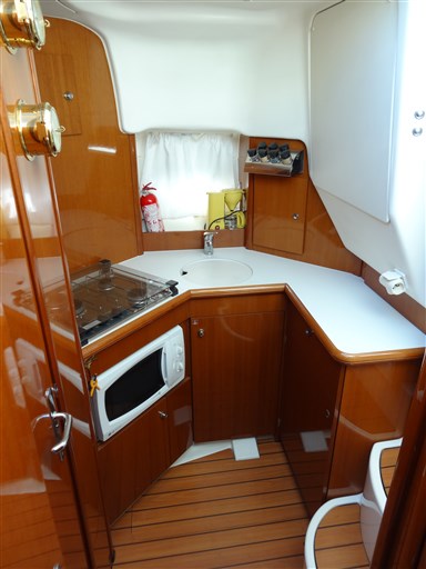 Jeanneau Prestige 32 Fly 6