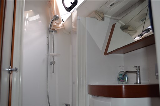 Beneteau OCEANIS 40 5
