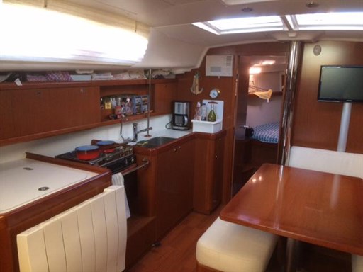 Beneteau OCEANIS 40 2