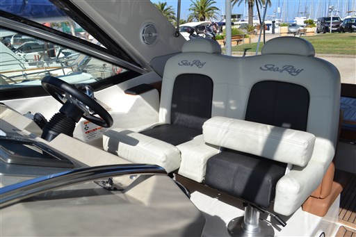 Sea Ray Boats 355 SUNDACER 6