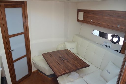 Sea Ray Boats 355 SUNDACER 10