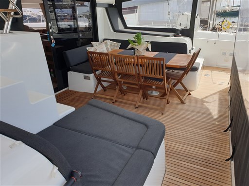 Lagoon 42 6