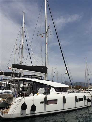 Lagoon 42 2