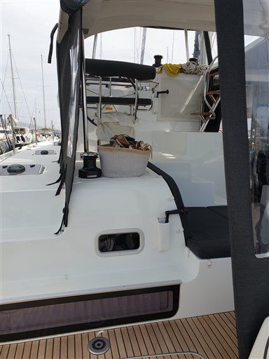 Lagoon 42 5