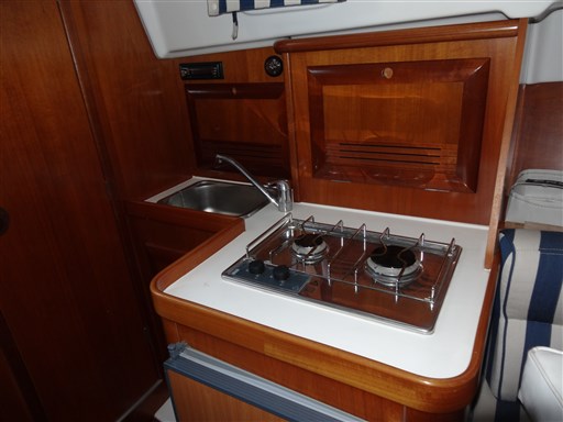 Beneteau OMBRINE 800 10