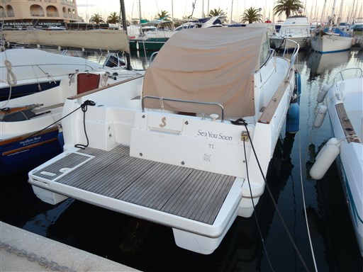 Beneteau OMBRINE 800 1