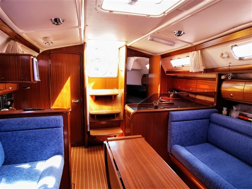 Bavaria 36 7