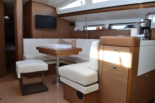 Jeanneau SUN ODYSSEY 44 DS 8