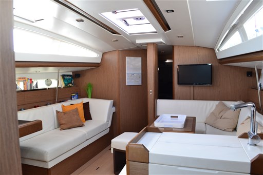 Jeanneau SUN ODYSSEY 44 DS 7