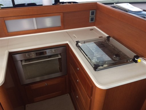 Beneteau Swift Trawler 44 6