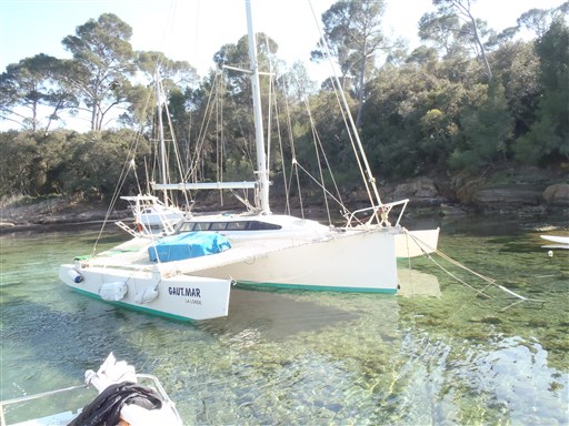 Alumer trimaran