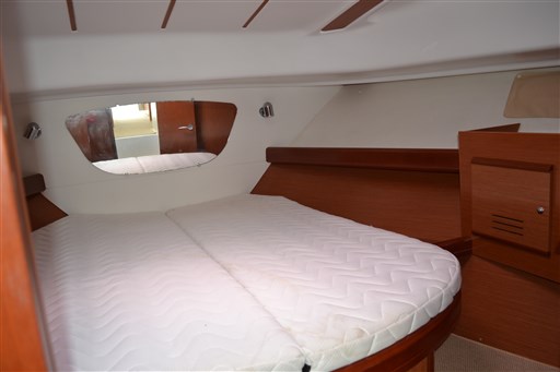 Beneteau Antares 10.80 12