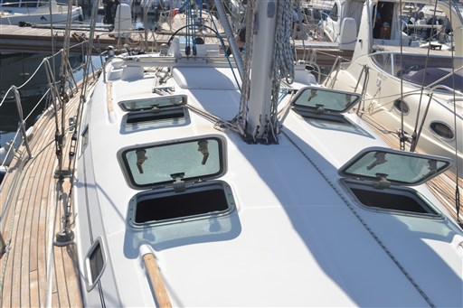 Beneteau Oceanis 411 4