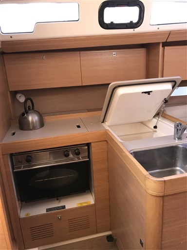 Dufour Yachts 350 Grand Large 2