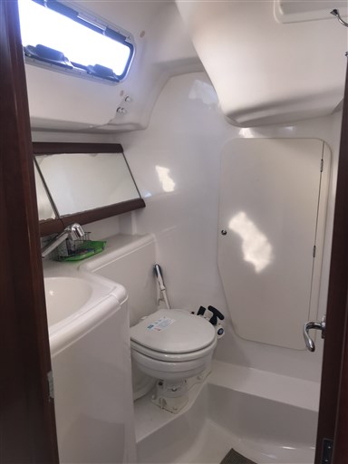 Dufour Yachts 350 Grand Large 4