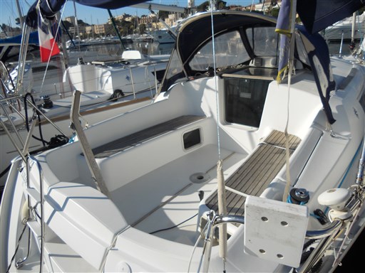 Jeanneau SUN ODYSSEY 32i 3