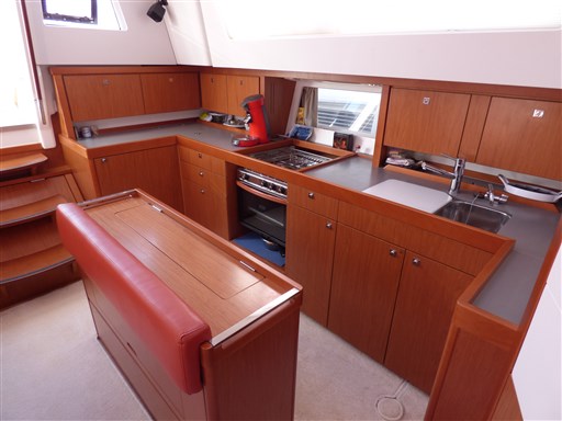 Beneteau SENSE 46 9