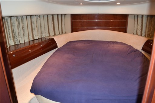 Princess Yachts V48 5