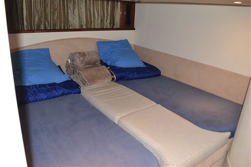 Princess Yachts V48 9