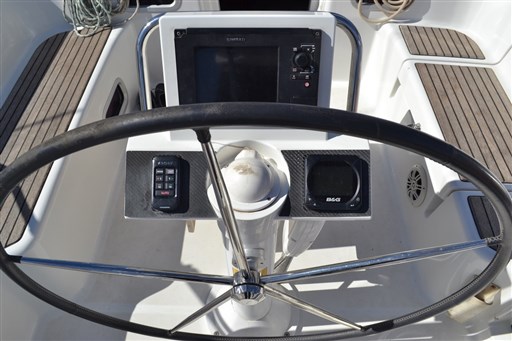 Beneteau OCEANIS 37 9