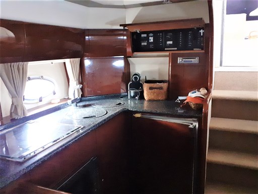 Princess Yachts V 42 14