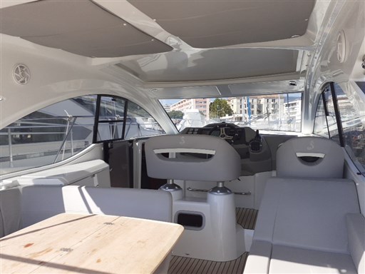 Beneteau GT 38 9
