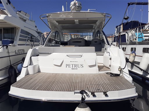 Beneteau GT 38