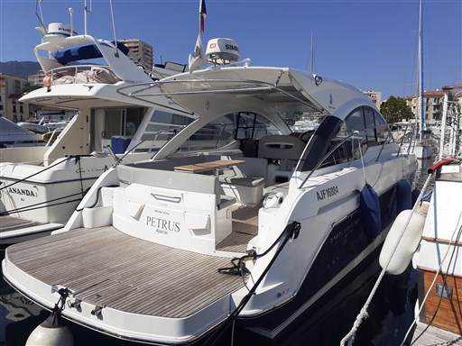 Beneteau GT 38 2