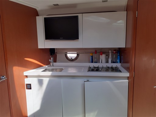 Beneteau GT 38 16