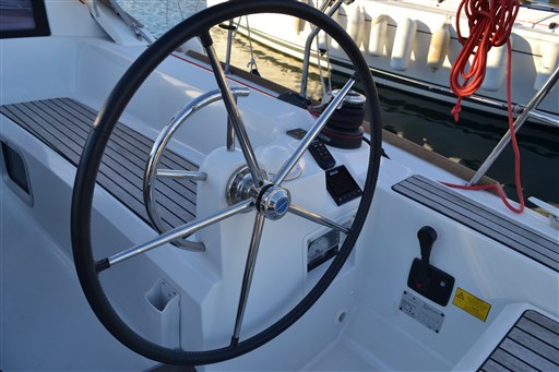 Jeanneau Sun Odyssey 379 18