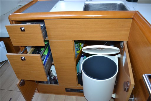 Jeanneau Sun Odyssey 379 9