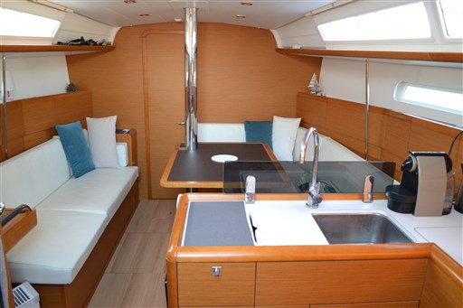 Jeanneau Sun Odyssey 379 4