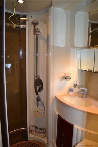 Fairline PHANTOM 38 16