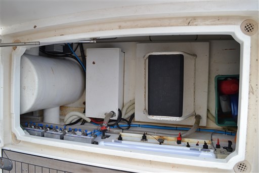 Fairline PHANTOM 38 21