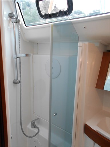 Beneteau OCEANIS 40 15