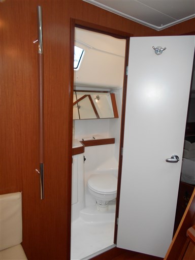 Beneteau OCEANIS 40 13