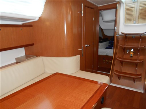 Beneteau OCEANIS 40 2