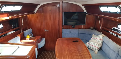 Bavaria Bavaria 37 3