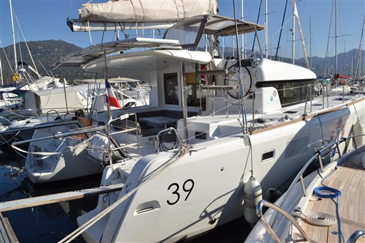 Lagoon 39