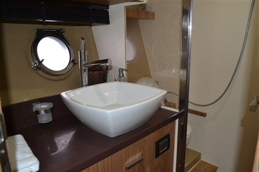 Sessa Marine SESSA C 38 19