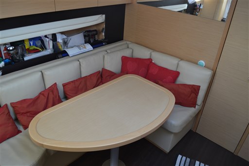 Beneteau MONTECARLO 37 OPEN 7