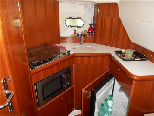 Jeanneau Prestige 32 Fly 2