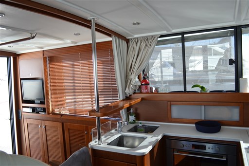 Beneteau Swift Trawler 44 10